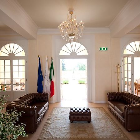 Matilde Di Canossa Golf Spa & Hotel Resort Reggio nell'Emilia Exterior foto