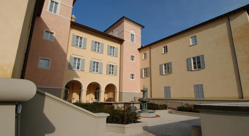 Matilde Di Canossa Golf Spa & Hotel Resort Reggio nell'Emilia Exterior foto